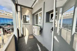 Image 8 thumb