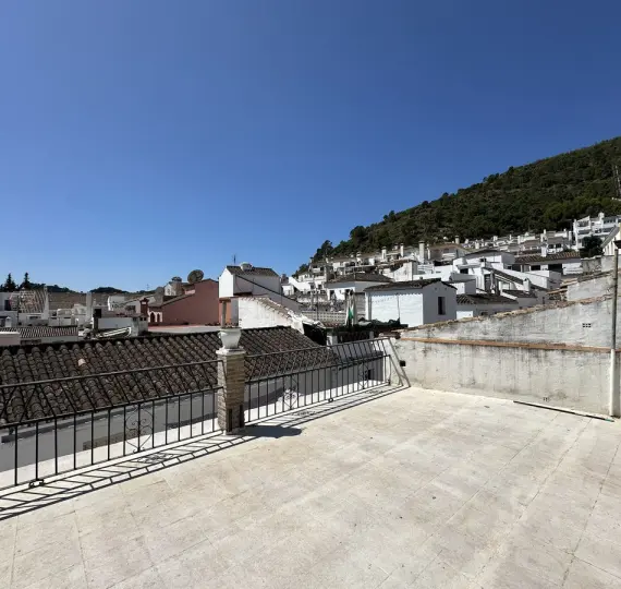 Semi-detached house R5015119