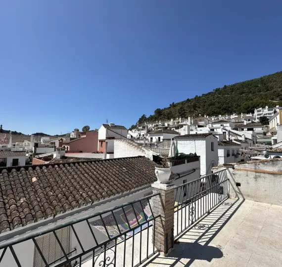 Semi-detached house R5015119