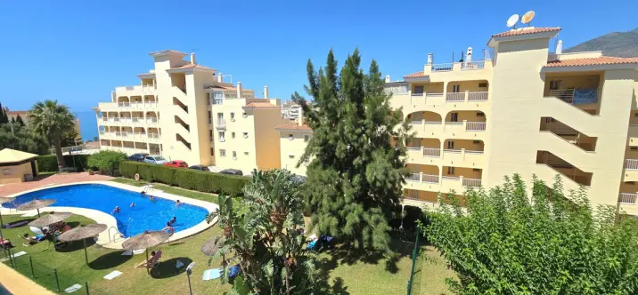 Продажа апартаментов на среднем этаже в Benalmadena Costa 1