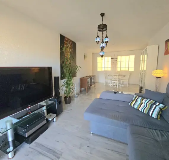 Продажа апартаментов на среднем этаже в Benalmadena Costa