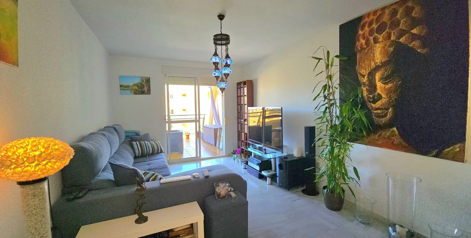 Продажа апартаментов на среднем этаже в Benalmadena Costa 2