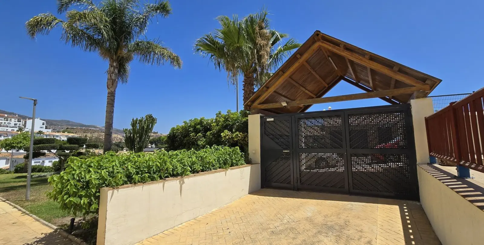 Продажа апартаментов на среднем этаже в Benalmadena Costa 15