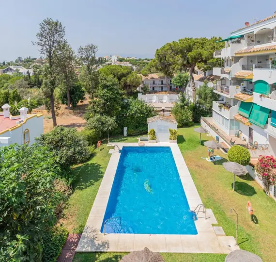 Sale of middle floor apartment in Marbella