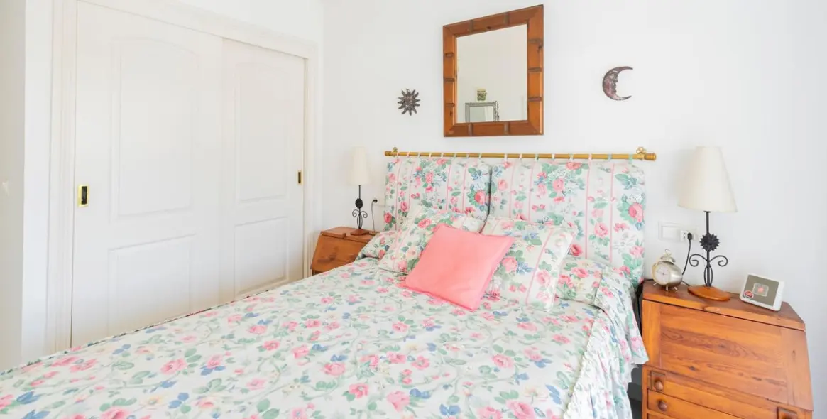 Sale of middle floor apartment in Marbella 8