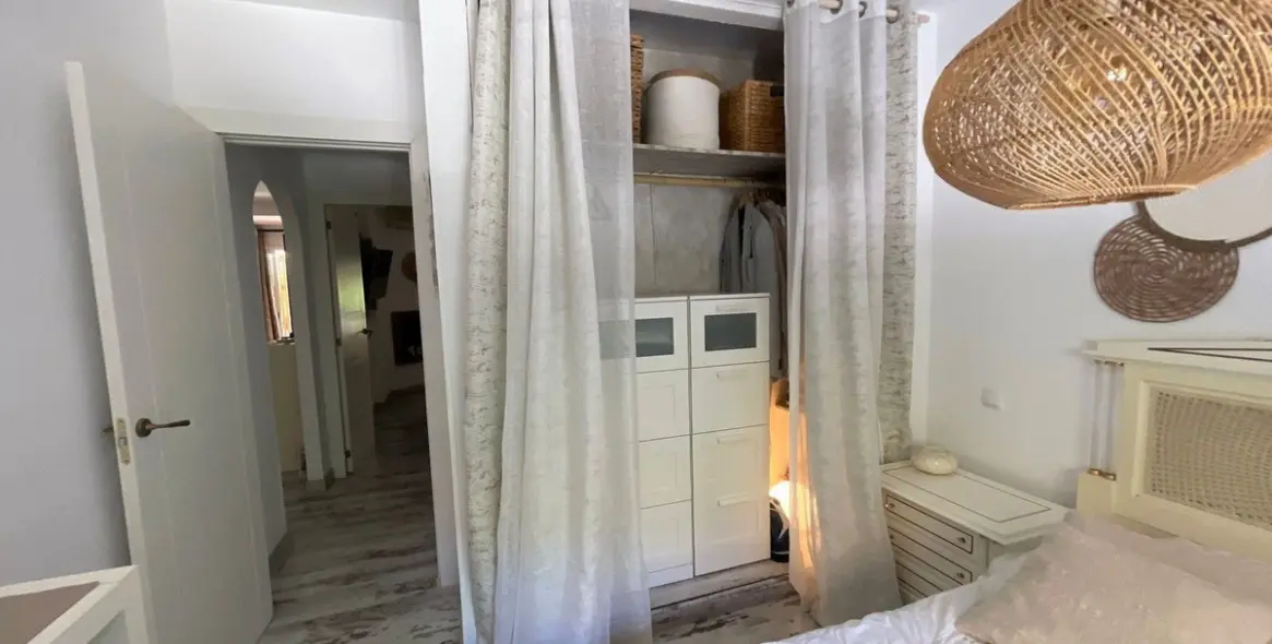 Sale of ground floor apartment in Calahonda 7