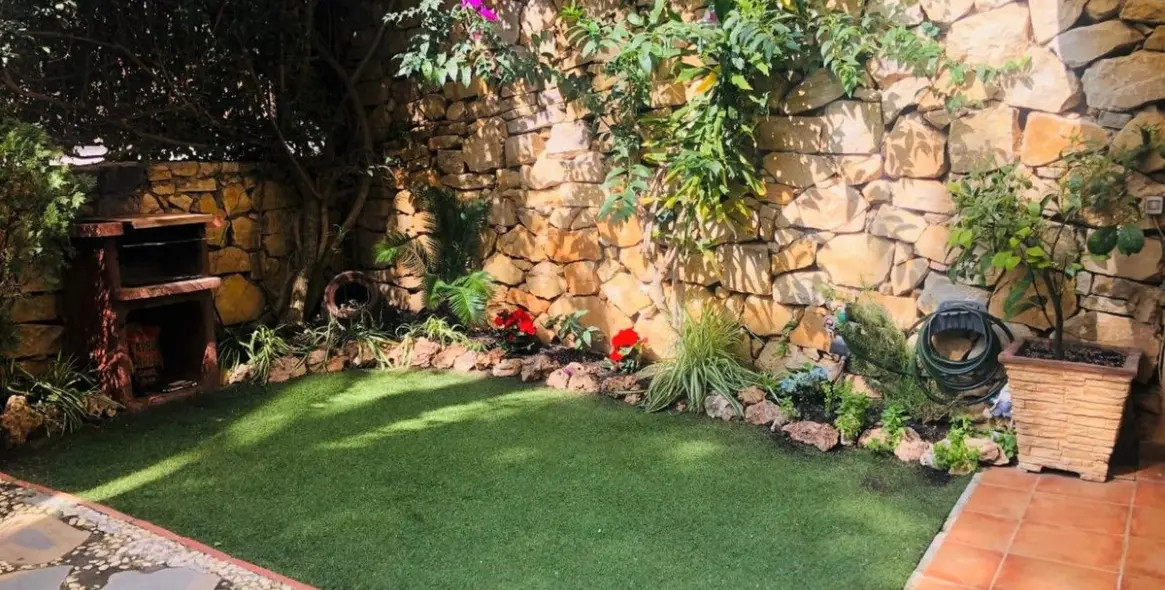 Продажа апартаментов на первом этаже в Calahonda 23