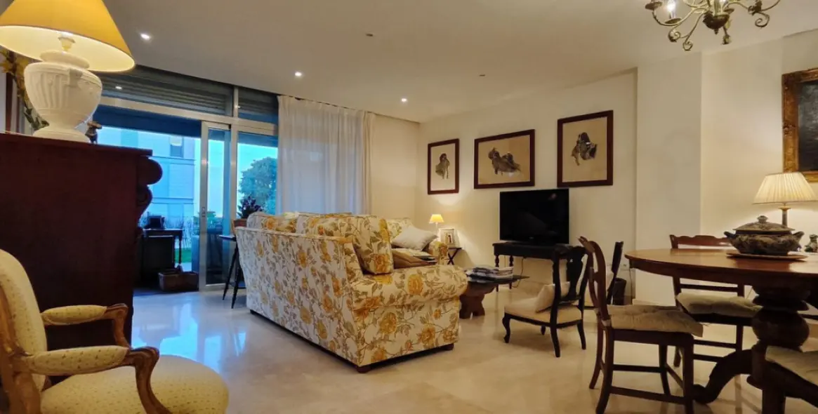 Продажа апартаментов на первом этаже в Punta Chullera 2