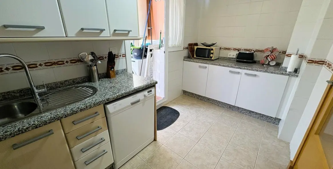 Sale of penthouse in Casares Playa 10