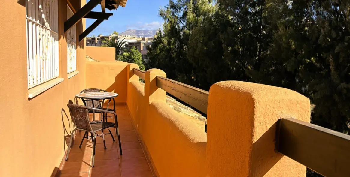 Sale of penthouse in Casares Playa 12