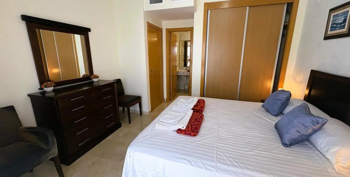 Sale of penthouse in Casares Playa 14