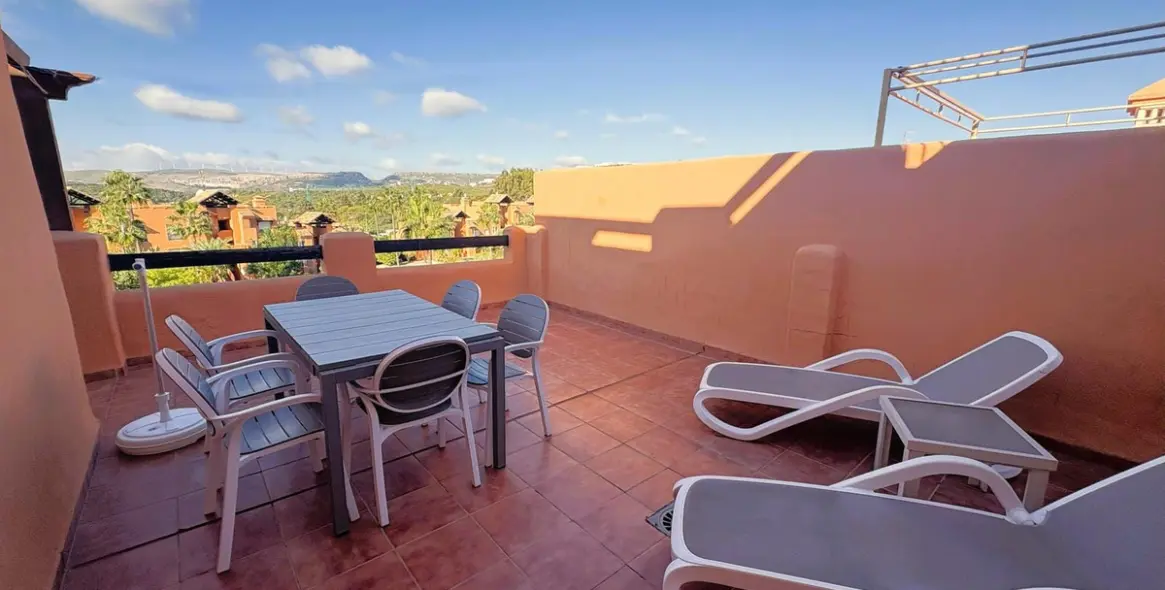 Sale of penthouse in Casares Playa 19