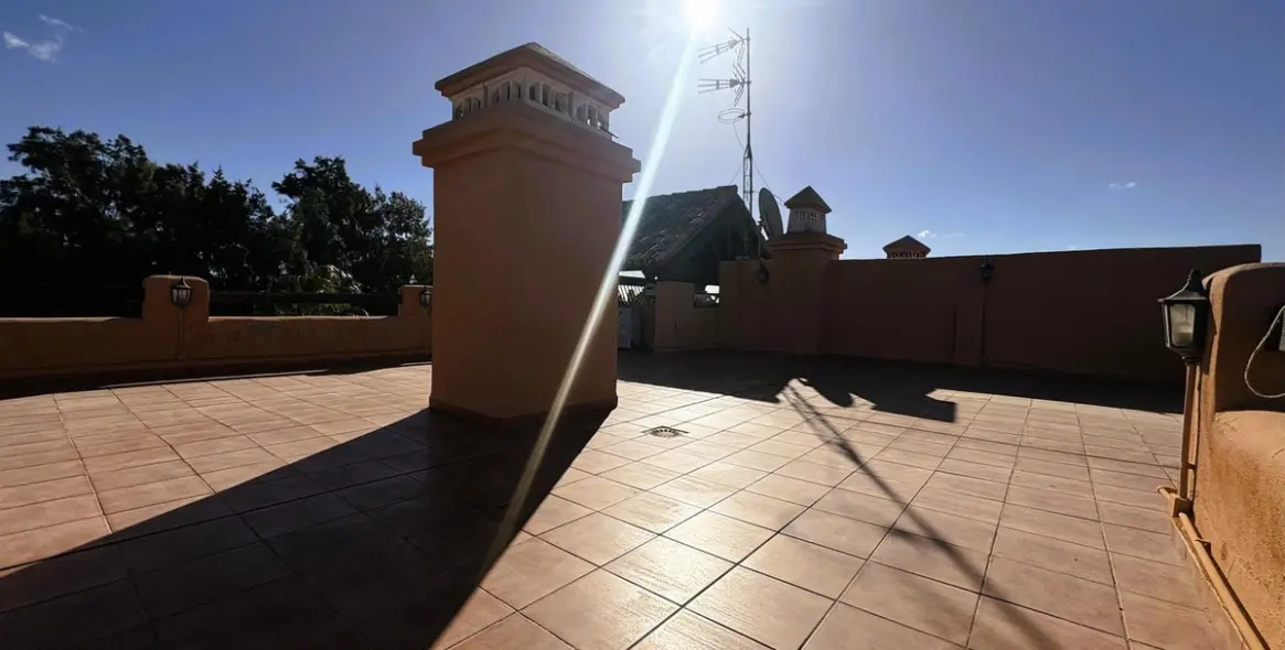 Продажа пентхауса в Casares Playa 23