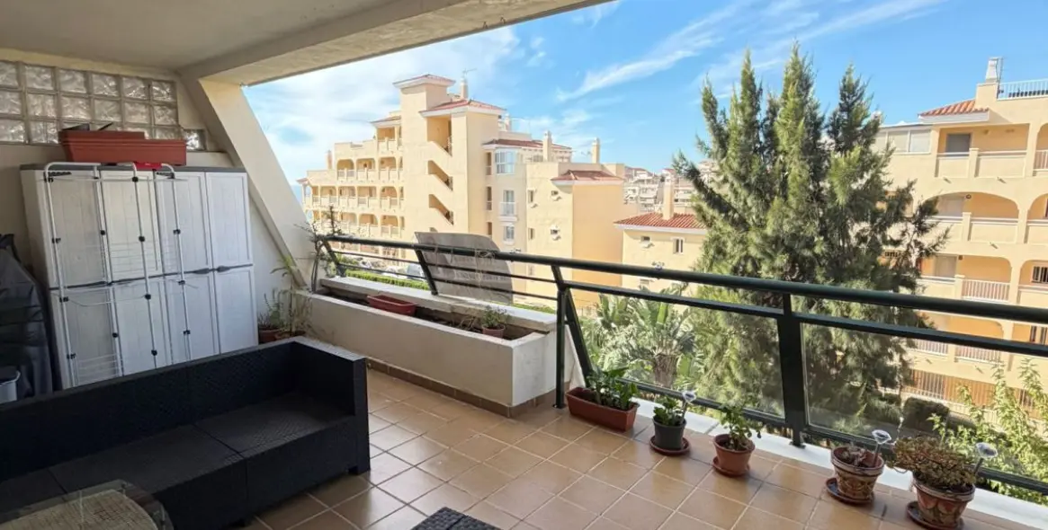 Продажа апартаментов на первом этаже в Torrequebrada 3