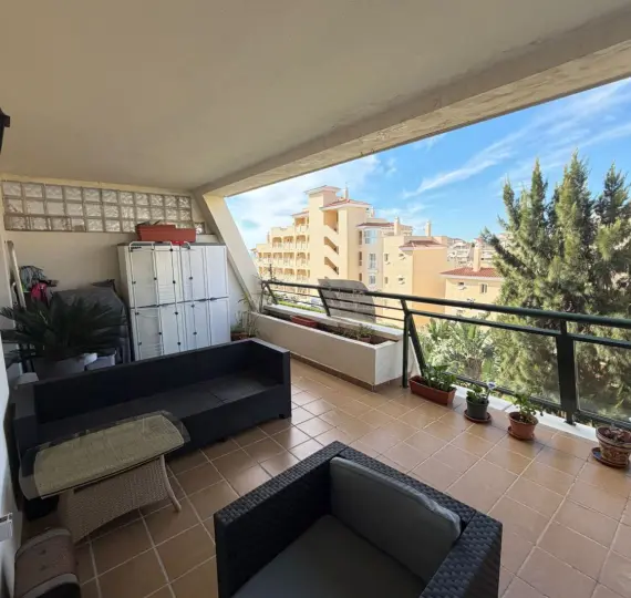 Продажа апартаментов на первом этаже в Torrequebrada