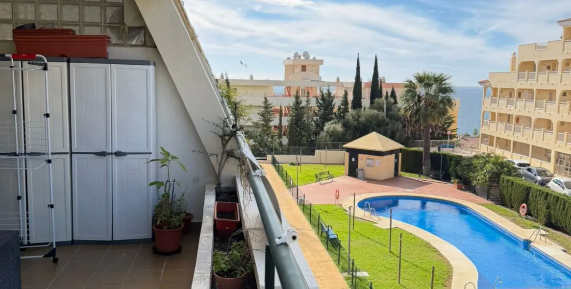 Продажа апартаментов на первом этаже в Torrequebrada 5