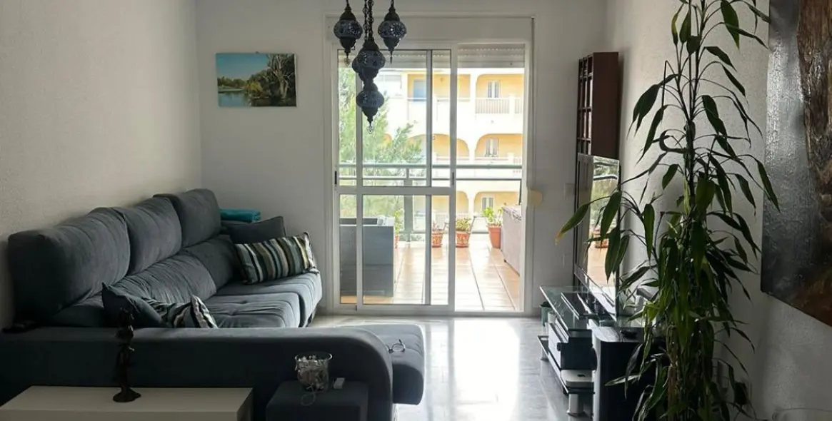 Продажа апартаментов на первом этаже в Torrequebrada 14