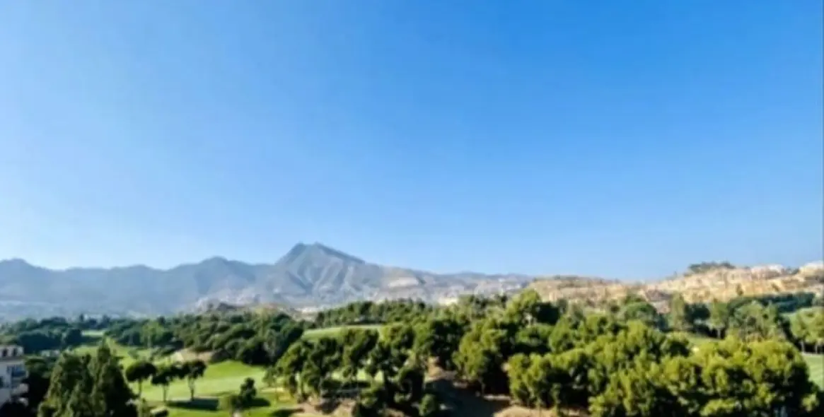 Venta de apartamento en planta baja en Torrequebrada 38