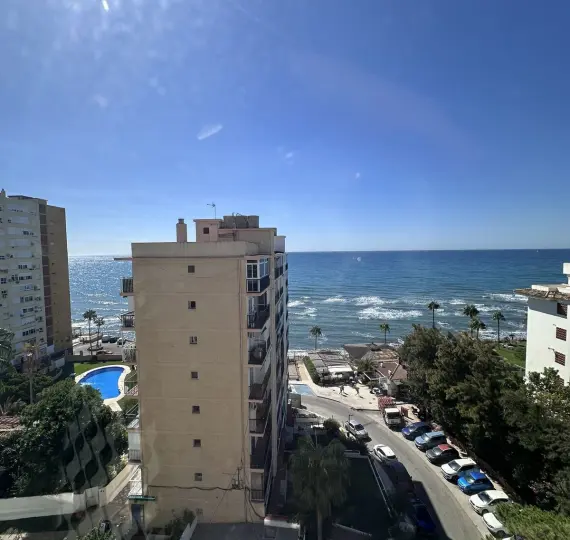 Продажа апартаментов на среднем этаже в Mijas