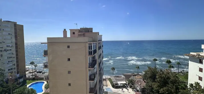 Продажа апартаментов на среднем этаже в Mijas 0