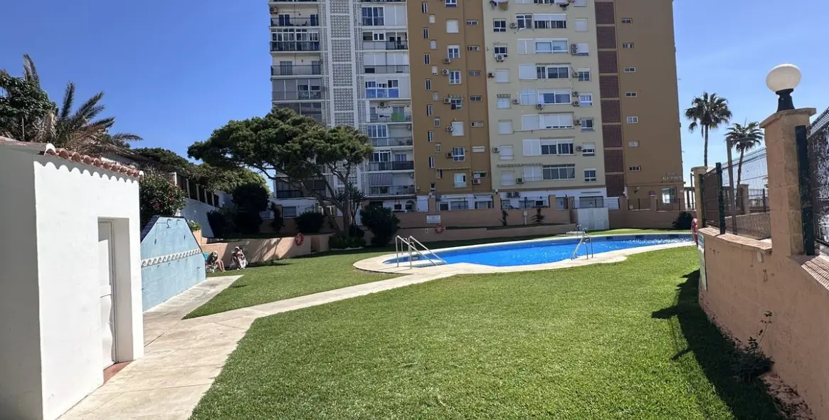 Sale of middle floor apartment in Mijas 13