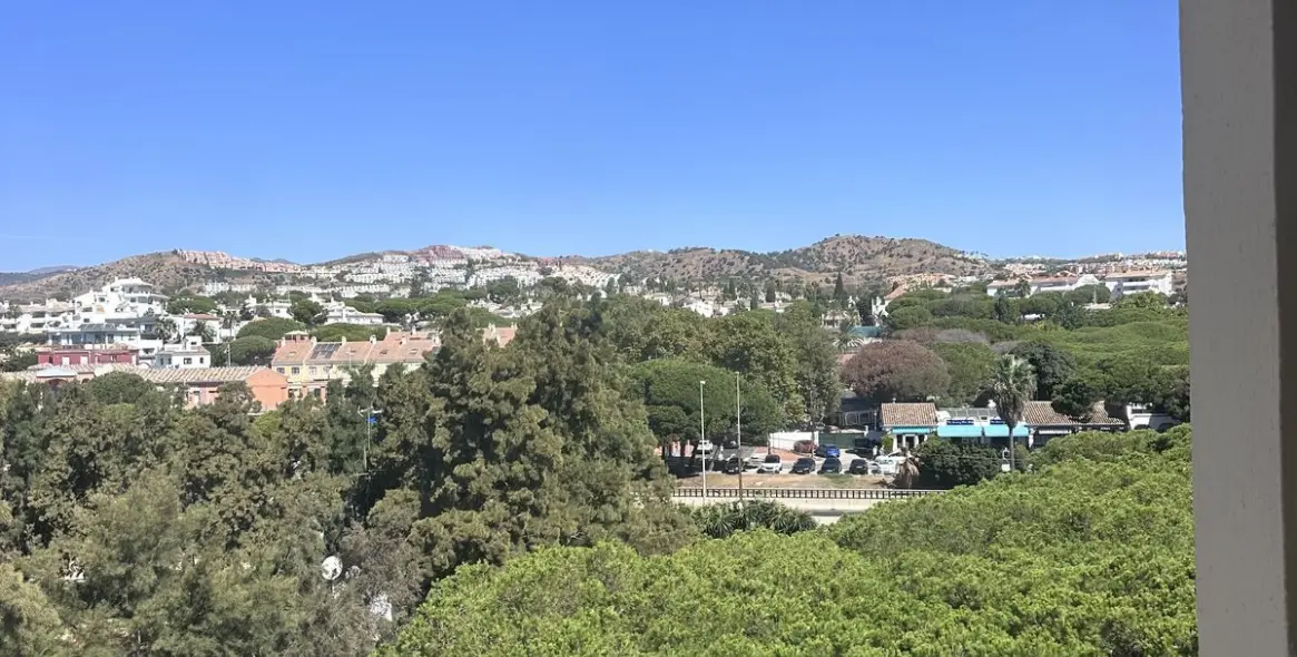 Sale of middle floor apartment in Mijas 17