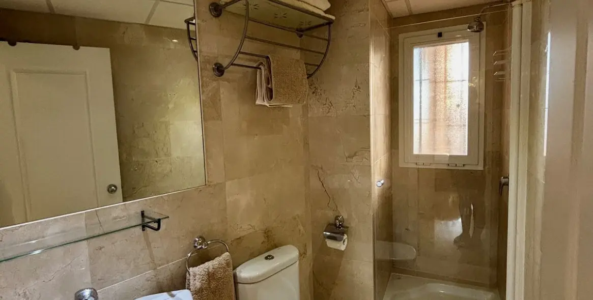 Sale of ground floor apartment in Riviera del Sol 11