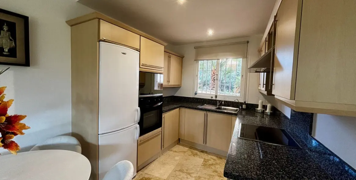 Sale of ground floor apartment in Riviera del Sol 13