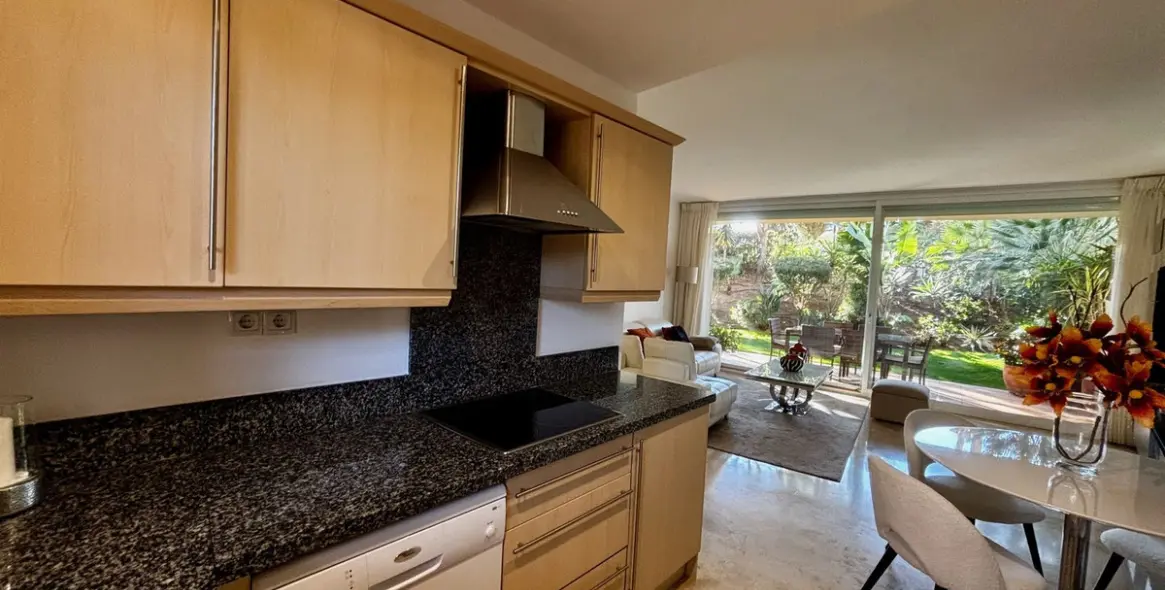 Sale of ground floor apartment in Riviera del Sol 14