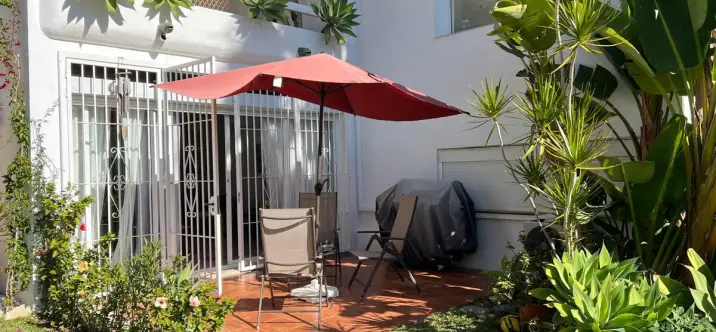 Venta de apartamento en planta baja en Aloha 0