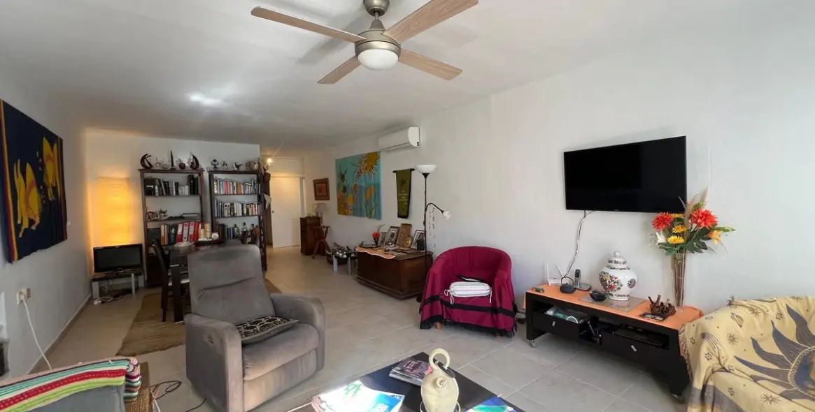 Продажа апартаментов на первом этаже в Aloha 10