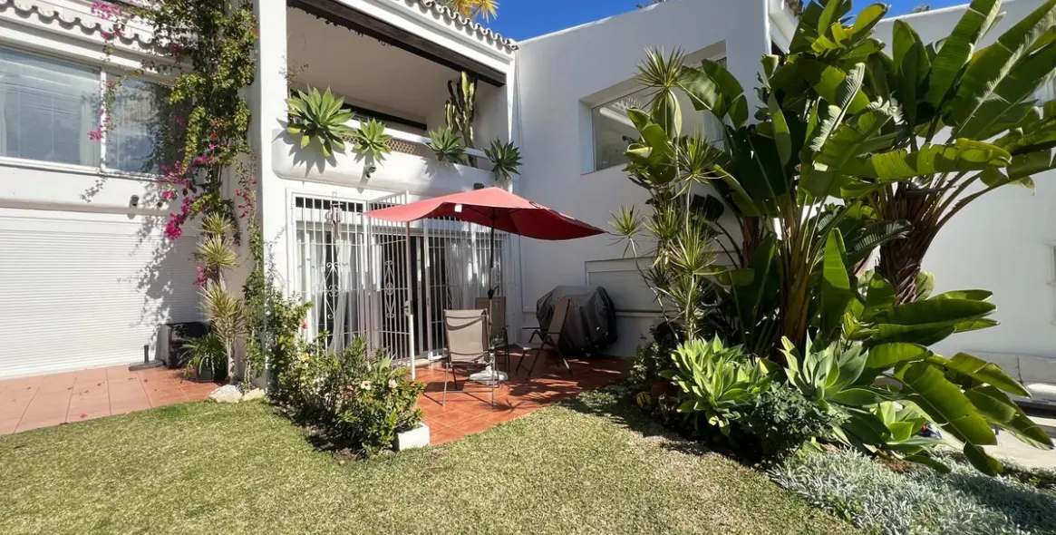 Продажа апартаментов на первом этаже в Aloha 17