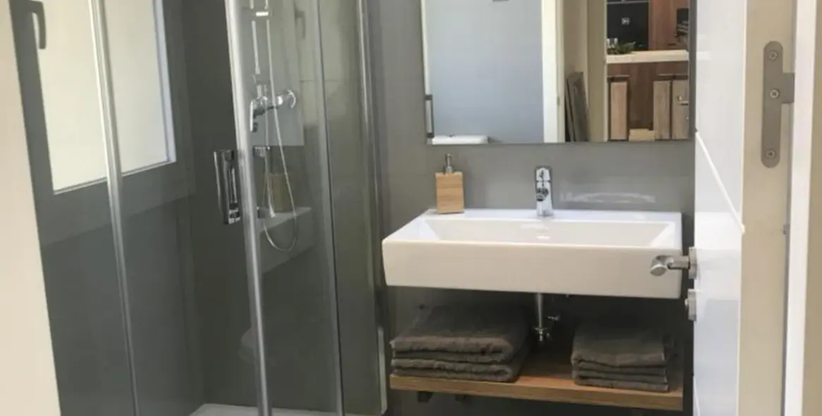 Sale of middle floor apartment in Cerros del Aguila 20