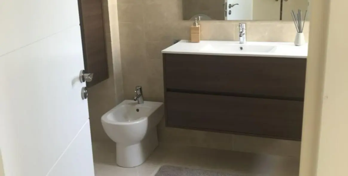 Sale of middle floor apartment in Cerros del Aguila 21