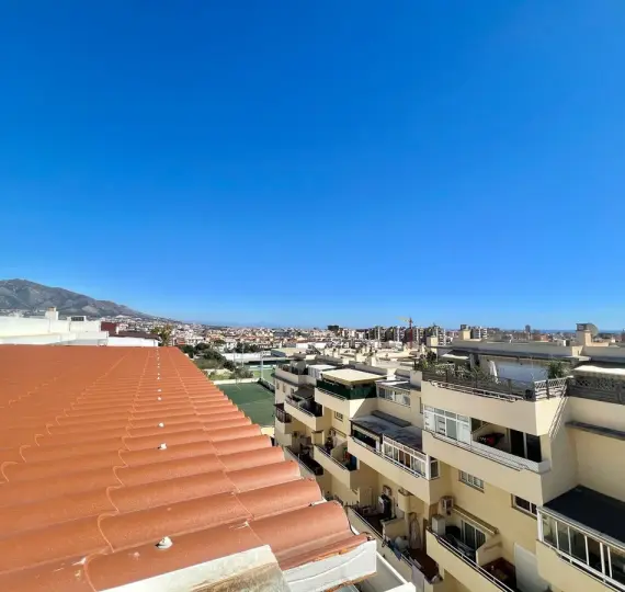 Sale of penthouse in Las Lagunas