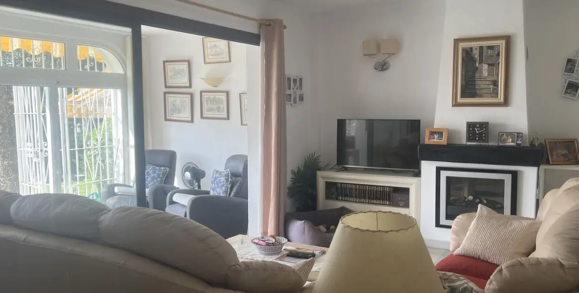 Продажа апартаментов на первом этаже в El Paraiso 5