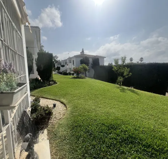 Venta de apartamento en planta baja en El Paraiso