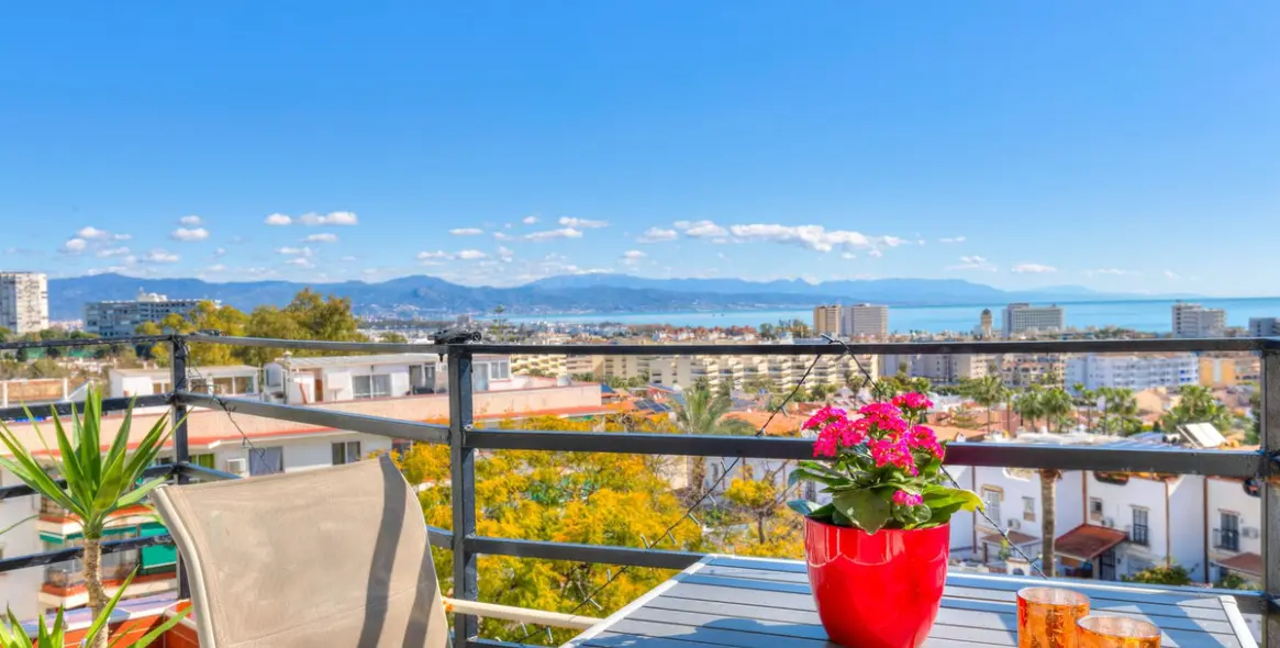 Sale of middle floor apartment in Torremolinos 9