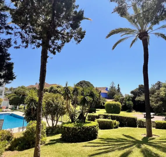 Sale of ground floor apartment in Marbesa
