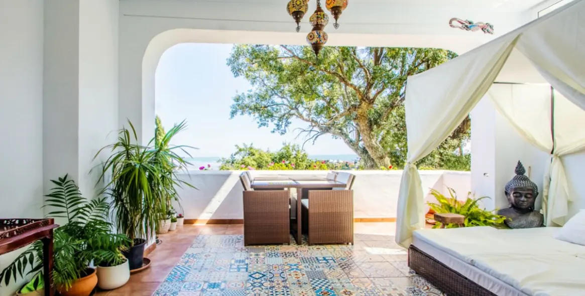 Sale of ground floor apartment in La Mairena 19