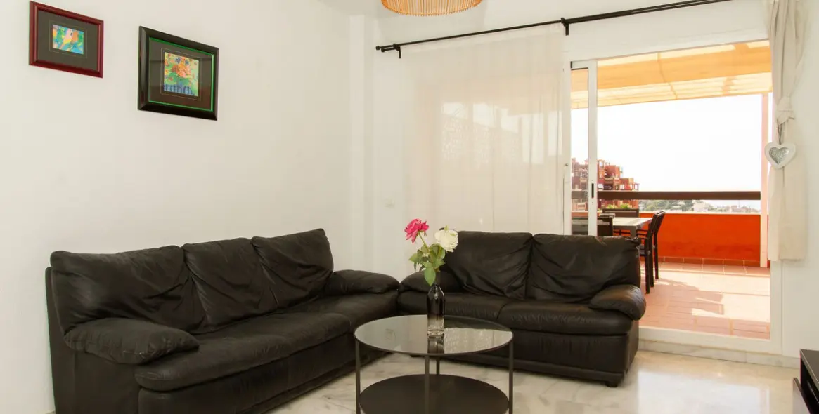 Sale of penthouse in Reserva de Marbella 6