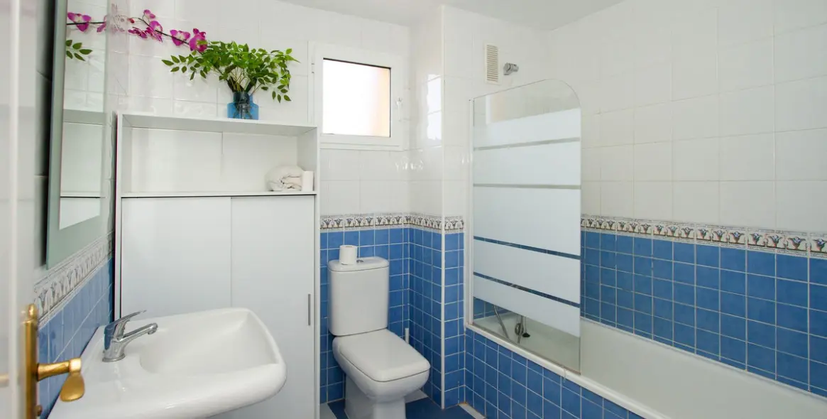 Sale of penthouse in Reserva de Marbella 12