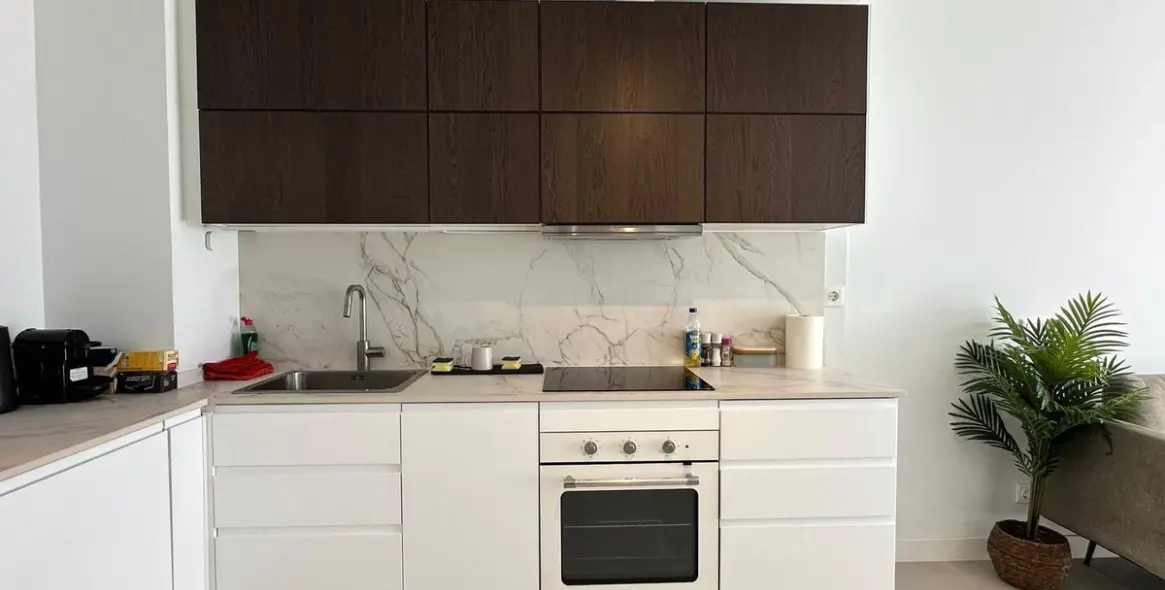 Sale of middle floor apartment in Estepona 5