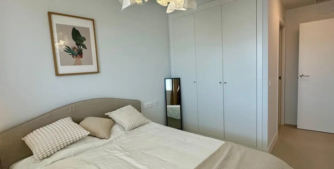 Sale of middle floor apartment in Estepona 9