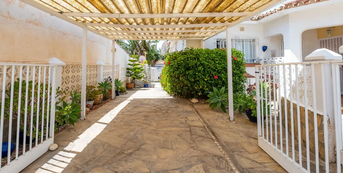 Sale of semi-detached house in Torrox Costa 19