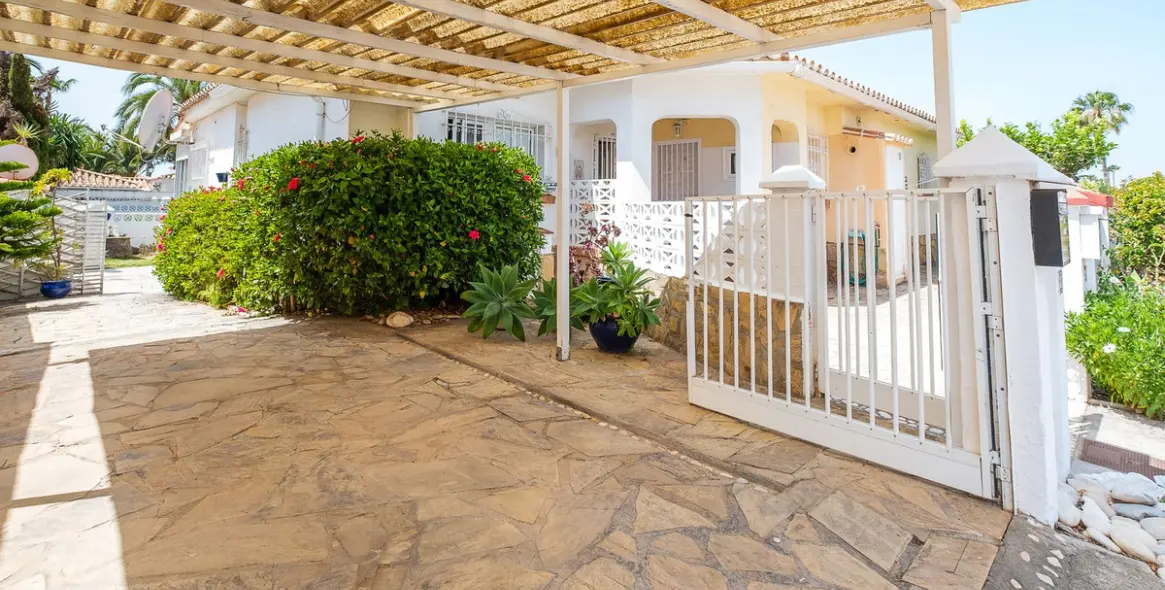 Sale of semi-detached house in Torrox Costa 20