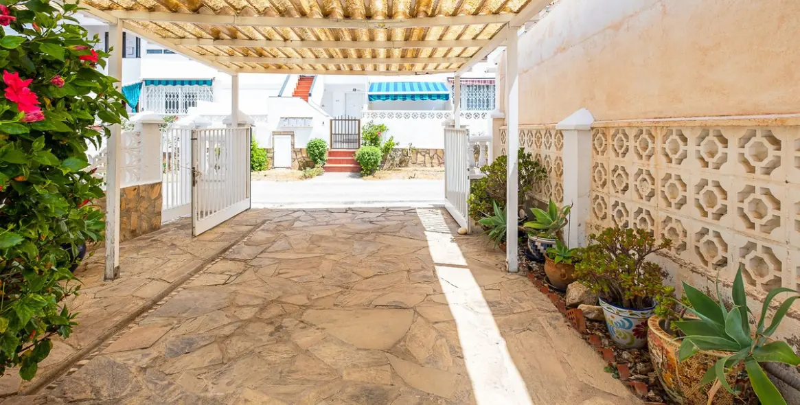 Sale of semi-detached house in Torrox Costa 21