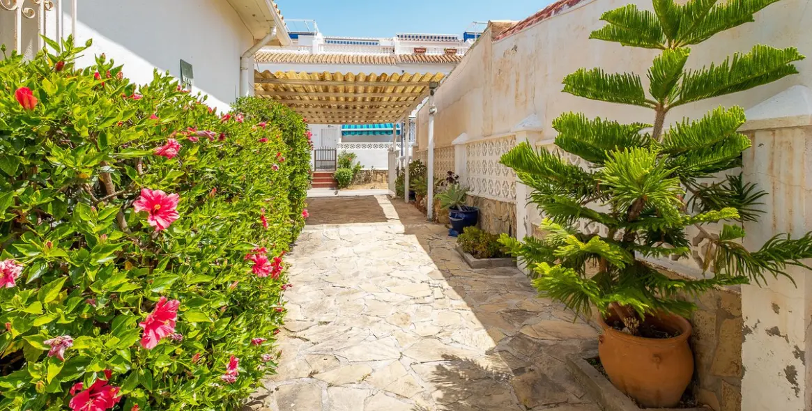 Sale of semi-detached house in Torrox Costa 23