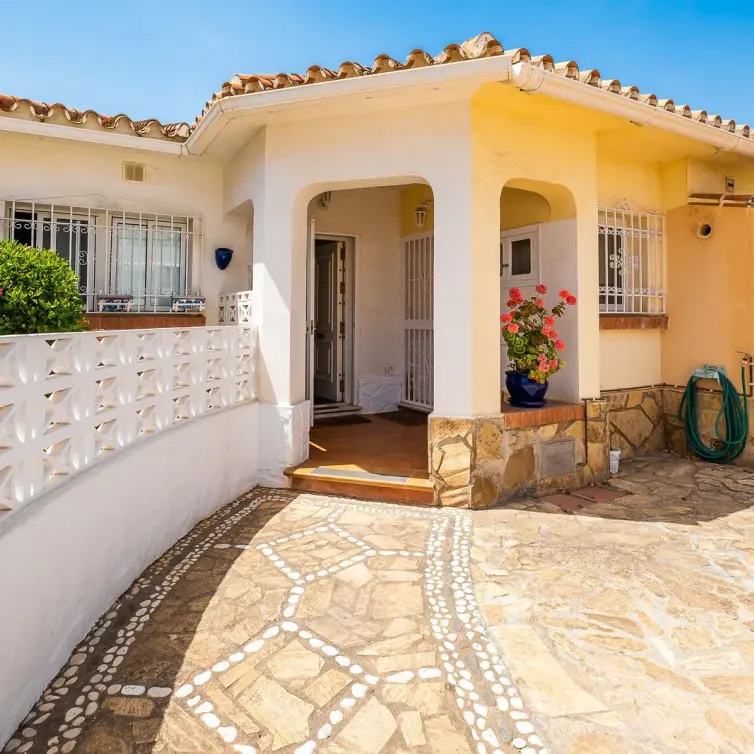 Venta de casa pareada en Torrox Costa
