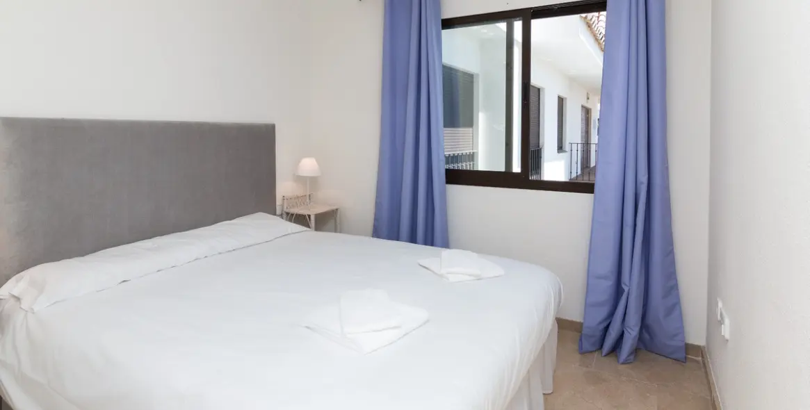 Sale of middle floor apartment in La Duquesa 10